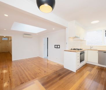 22 Young Street, St Kilda East VIC 3183 - House For Rent | Domain - Photo 6