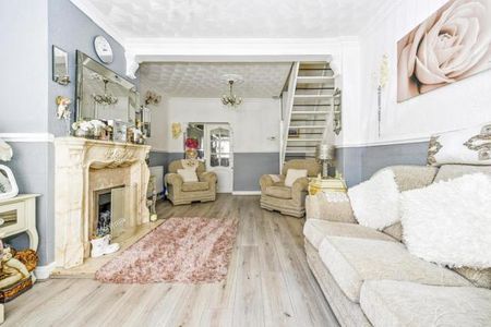 2 bedroom terraced house to rent - Photo 2