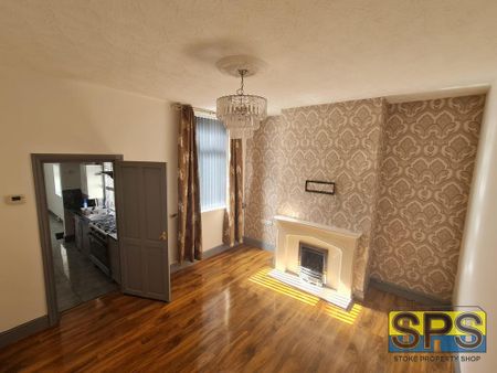 4 bedroom terraced house to rent - Photo 5