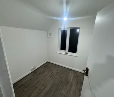 3 Bed Semi-Detached House, Hodge Hill Road, B34 - Photo 6