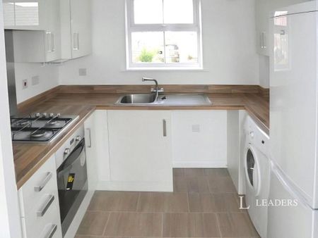 2 bedroom flat to rent - Photo 5