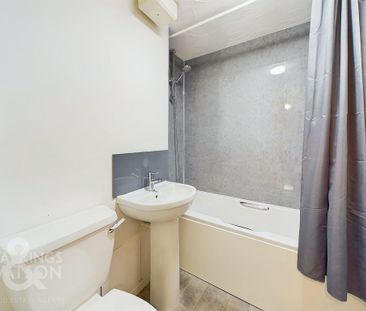 2 bedroom flat to rent - Photo 5