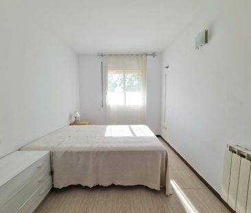 Piso de alquiler en Palau - Photo 3