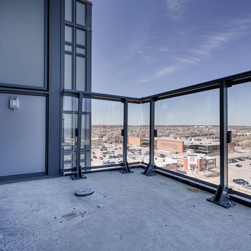 For Lease - 509 Dundas Street Unit# 811, Oakville, Ontario - Photo 1