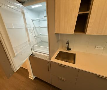 For Lease - 3900 Confederation Parkway Unit# 1708, Mississauga, Ont... - Photo 2