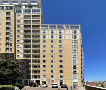 Circus Apartments, Canary Wharf - Photo 1