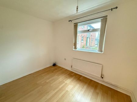 1 bedroom ground floor flat to rent - Photo 2