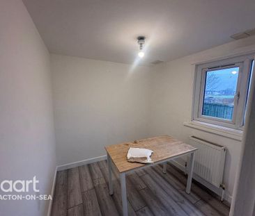 3 bedroom bungalow to rent - Photo 1