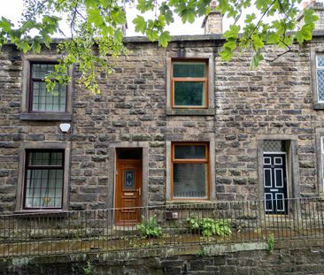 2 bedroom terraced house to rent - Photo 2