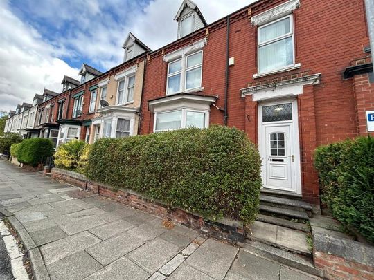 1 bedroom in a house share to rent - Photo 1