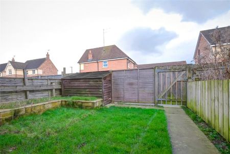 3 bedroom semi-detached house to rent - Photo 2