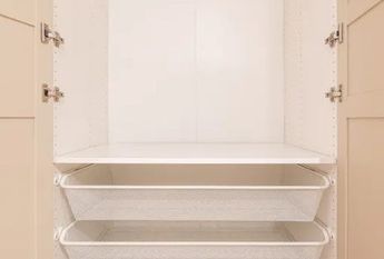 Carrer del Consell de Cent, Barcelona, Catalonia 08011