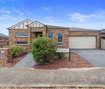 1/10 Haywood Grove, Melton West - Photo 2