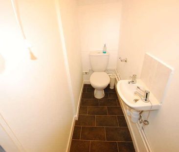Wyggeston Street, Burton Upon Trent, DE13 - Photo 6