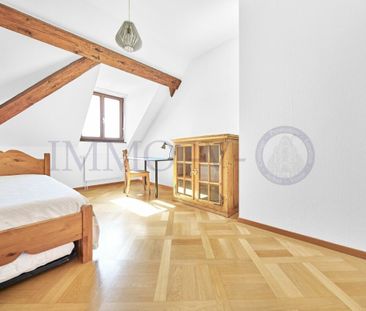 SPACIOUS WITH CHARACTER AND IDEAL LOCATION - FURNISHED - Photo 3