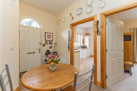 94 Ballantine Gardens, Lisburn, BT27 5FJ - Photo 4