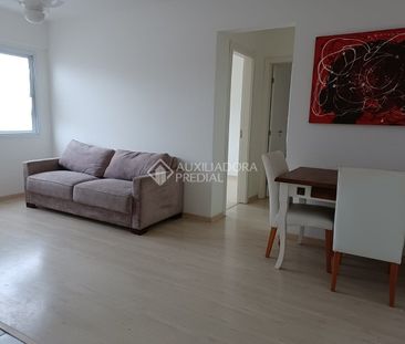 Apartamento com 2 quartos e 51m² para alugar em Centro, Canoas. - Foto 2