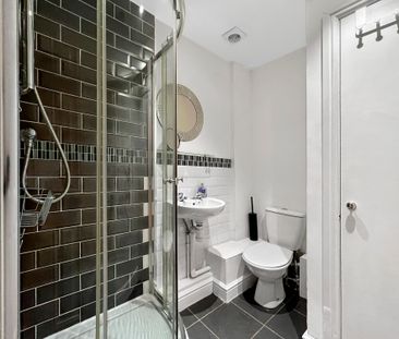 Front Room (Wagner), Flat 3, 55/57 Cathedral Road, Cardiff CF11 9HD - Photo 4