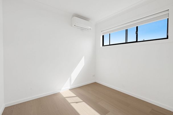 Hidden Gem on Heath Place - Photo 1