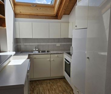 grosse 3-Zimmer-Dachwohnung mit eigenem Waschturm - Photo 3