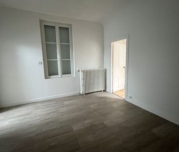 Location Maison 4 pièces 84m² AMILLY 45200 - Photo 2