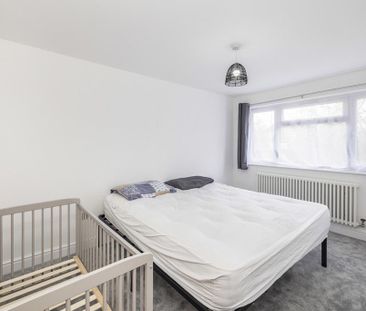 3 bedroom terraced house to rent - Photo 6