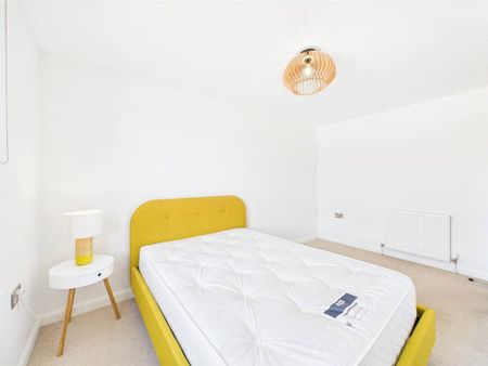 Robertson Avenue - Photo 4