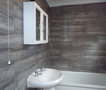 Wisbech Road, Outwell. - Photo 4