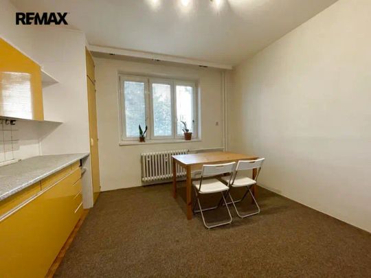 Pronájem bytu 2 + KK - Фото 1