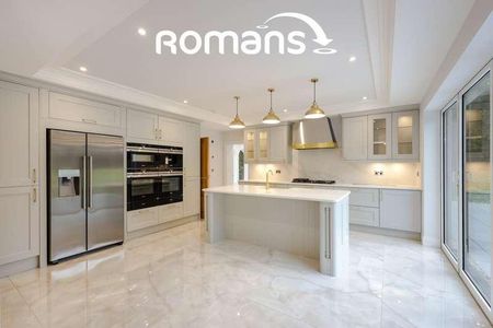 Hollybush Hill, Stoke Poges, SL2 - Photo 4