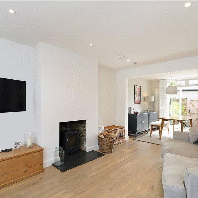 3 bedroom terraced house to rent - Photo 1