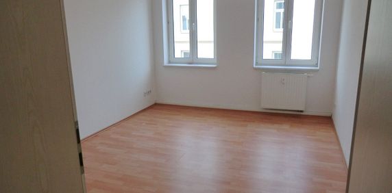 Wohnung mit Balkon im 3.Obergeschoss mit Balkon - Foto 2