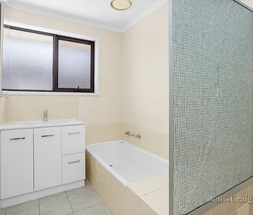 123 Mossfiel Drive, Hoppers Crossing - Photo 4