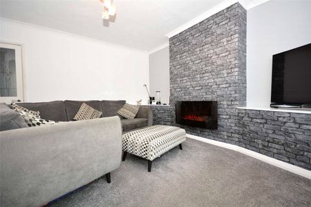 22, Oakwood Drive, Rothwell, Leeds, LS26 0PN - Photo 2