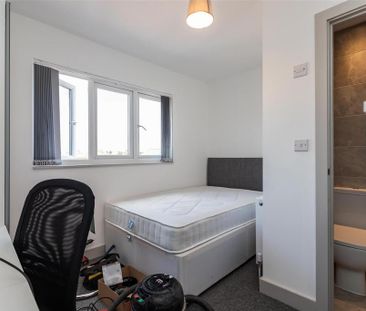 5 bedroom house to rent - Photo 4