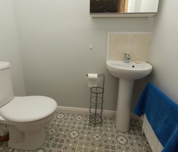 92 Main Street, Carrowdore, BT22 2HW - Photo 6