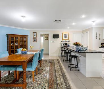 THOUGHTFULLY DESIGNED FAMILY HOME IN TIGHTLY HELD SOUTH MUDGEE LOCA... - Photo 3