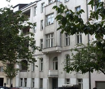 Schöne Altbauwohnung mit modernen Bad - Foto 1