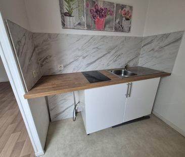 Location Appartement 1 pièce 17m² CAMBRAI 59400 - Photo 2