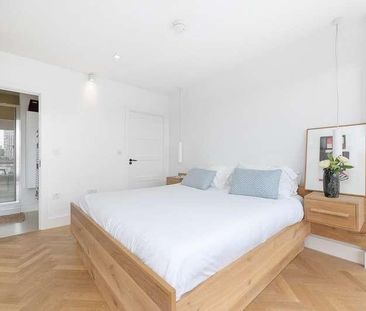 Anderson Square, Bow, E3 - Photo 6