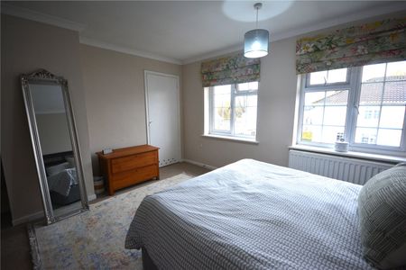 Manor House Court, West Street, Epsom, Surrey, KT18 7RN - Photo 4