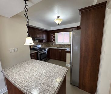 For Lease - 15 Vange Crescent, Toronto, Ontario - Photo 4