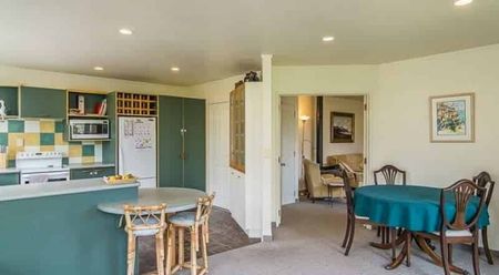 Sunny Three-Bedroom Home in the Heart of Paraparaumu - Photo 5