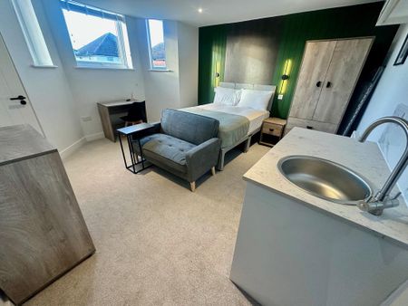 1 bedroom in a house share to rent - Photo 4