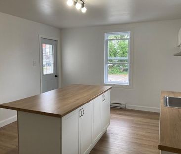Logement 7 et demi à louer - Photo 2