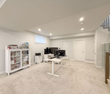 For Lease - 322 Lysander Place, Manor Park - Cardinal Glen and Area... - Photo 4