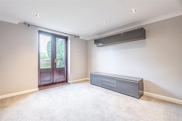 2 bedroom semi-detached house to rent - Photo 1