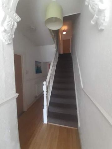 Double Room – 86 Rhondda Street, Mount Pleasant, Swansea. - Photo 3