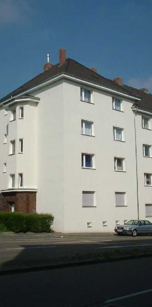 3.5-Zimmer-Wohnung mit Balkon in Essen-Frohnhausen mieten - Photo 1