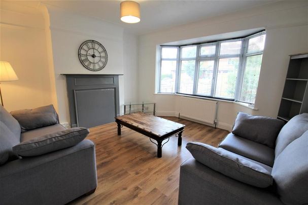 3 bedroom semi-detached house to rent - Photo 1